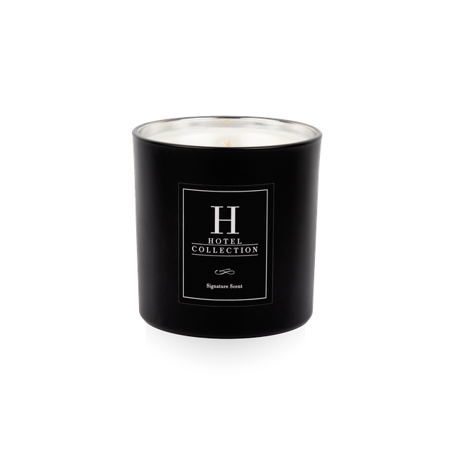 Hotel Collection Classic Sakura Candle Inspired by: Aman®, New York - Mirrors Beauty