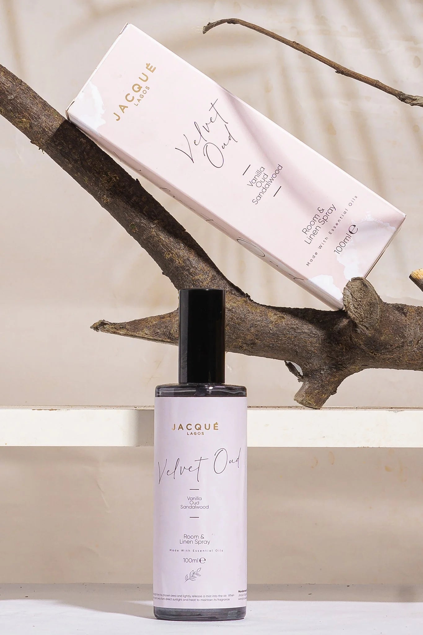 Jacque Velvet Oud Room & Linen Spray - Mirrors Beauty