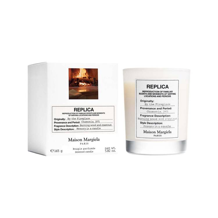 REPLICA By The Fireplace Scented Candle - Mirrors Beauty