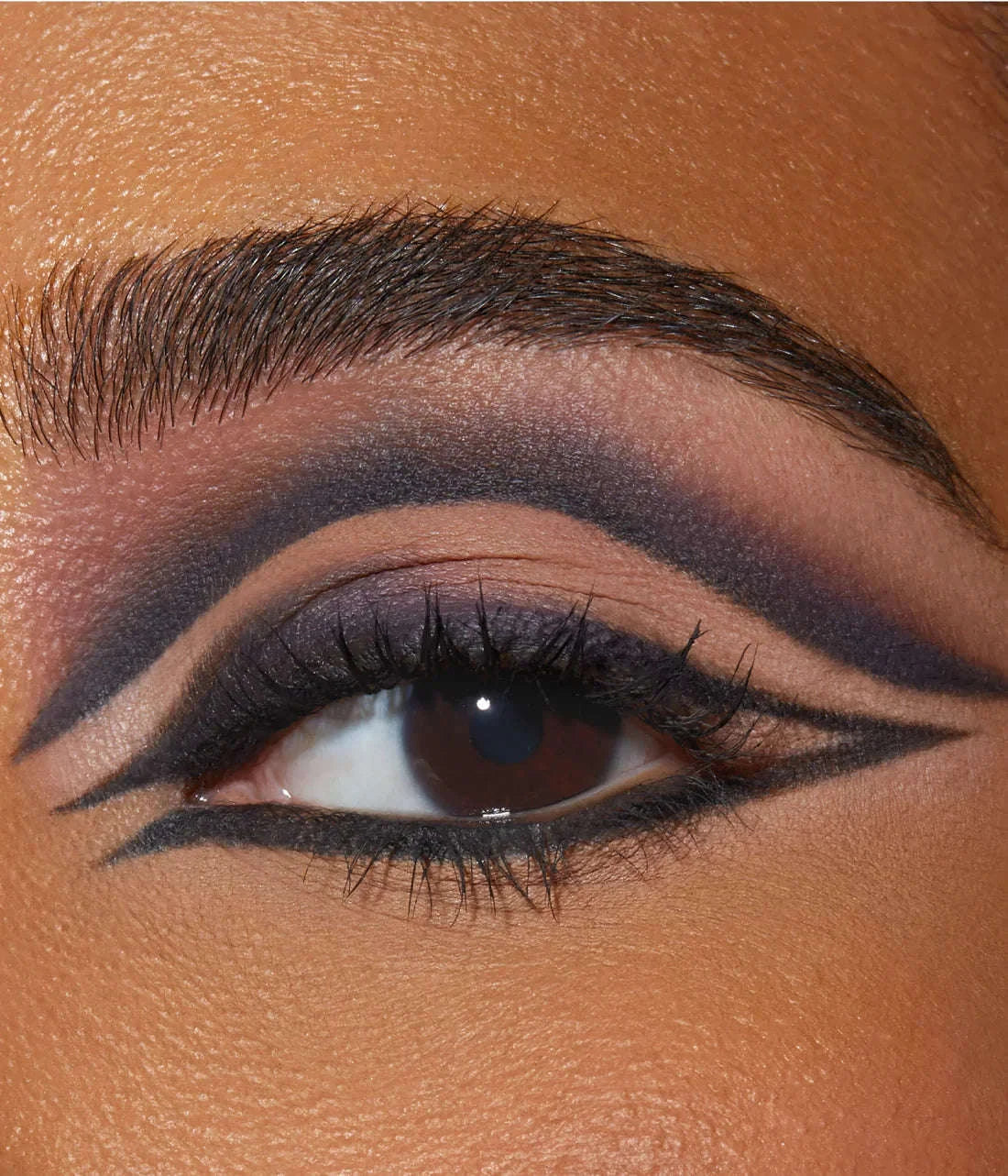 Huda Beauty Creamy Kohl Longwear Eye Pencil Mirrors Beauty