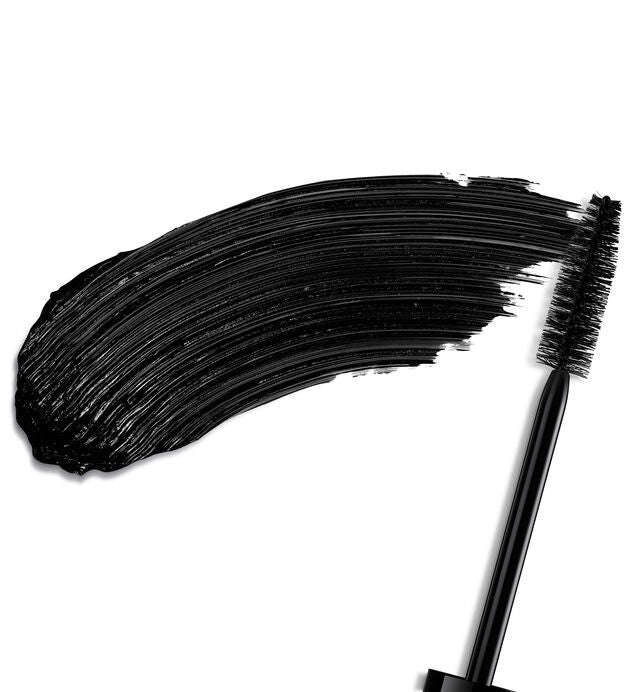 Dior Diorshow 24H Buildable Volume Mascara, a timeless black Mirrors Beauty