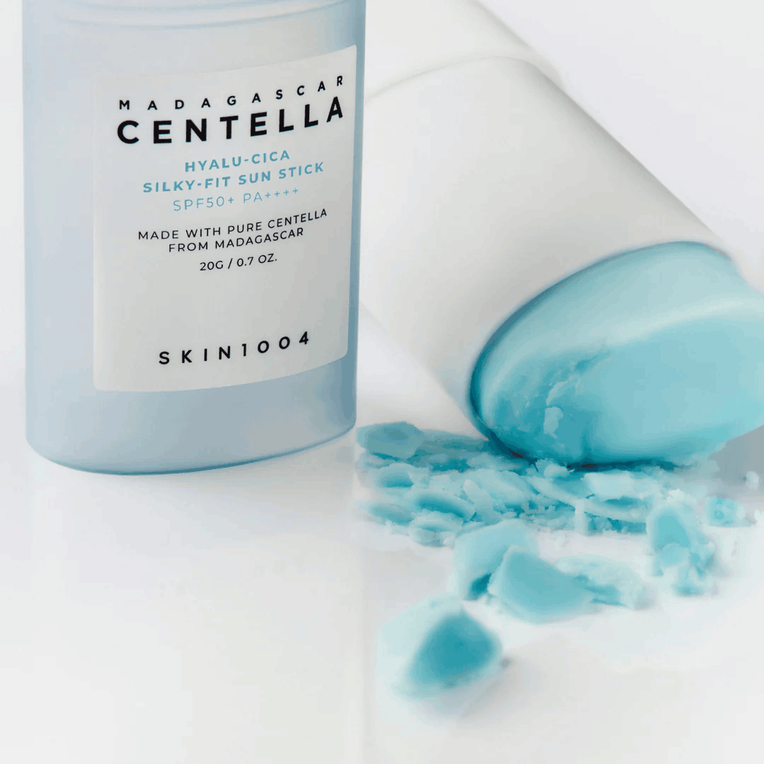 SKIN1004 Madagascar Centella Hyalu - Cica Silky - Fit Sun Stick - Mirrors Beauty