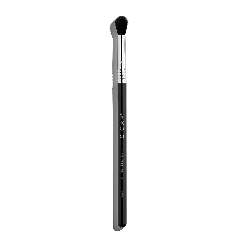 Sigma E38 Diffused Crease™ Brush