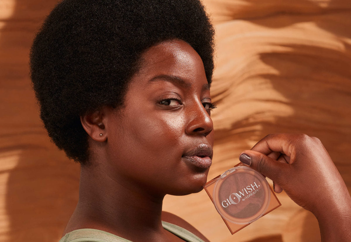 Huda Beauty GloWish Soft Radiance Bronzing Powder