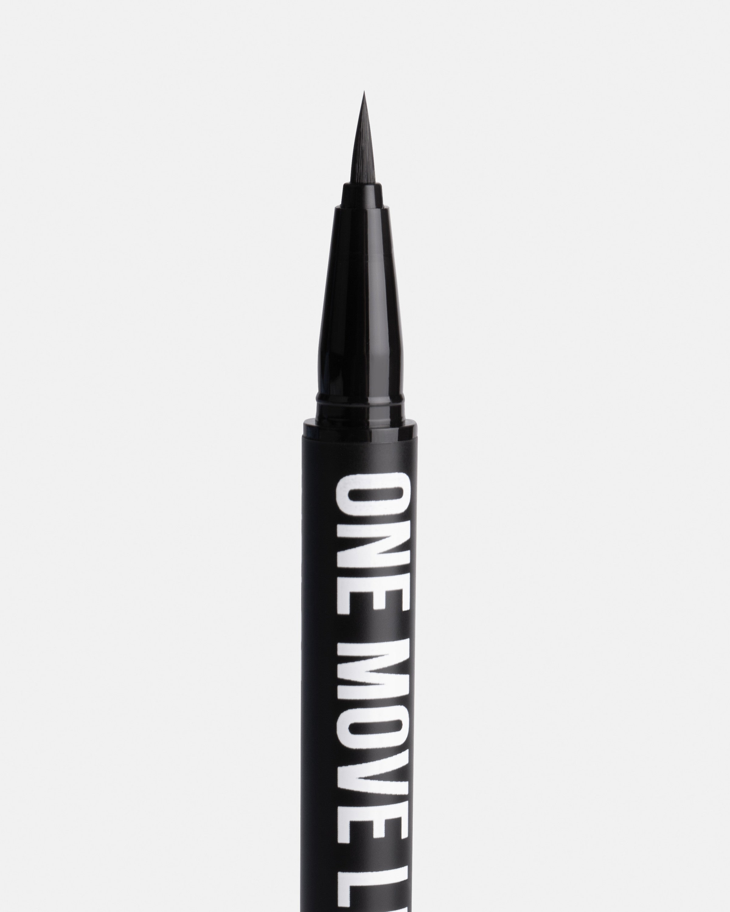 INGLOT ONE MOVE LIQUID EYELINER 01
