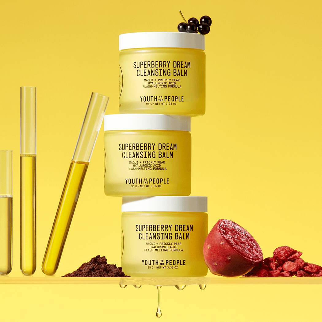 Youth To The People Superberry Dream Cleansing Balm - Mirrors Beauty